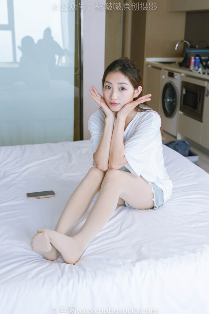 [BoBoSocks襪啵啵]NO.228 小沫-板鞋、厚肉絲、裸足[145P/1V/5.52GB]插圖3