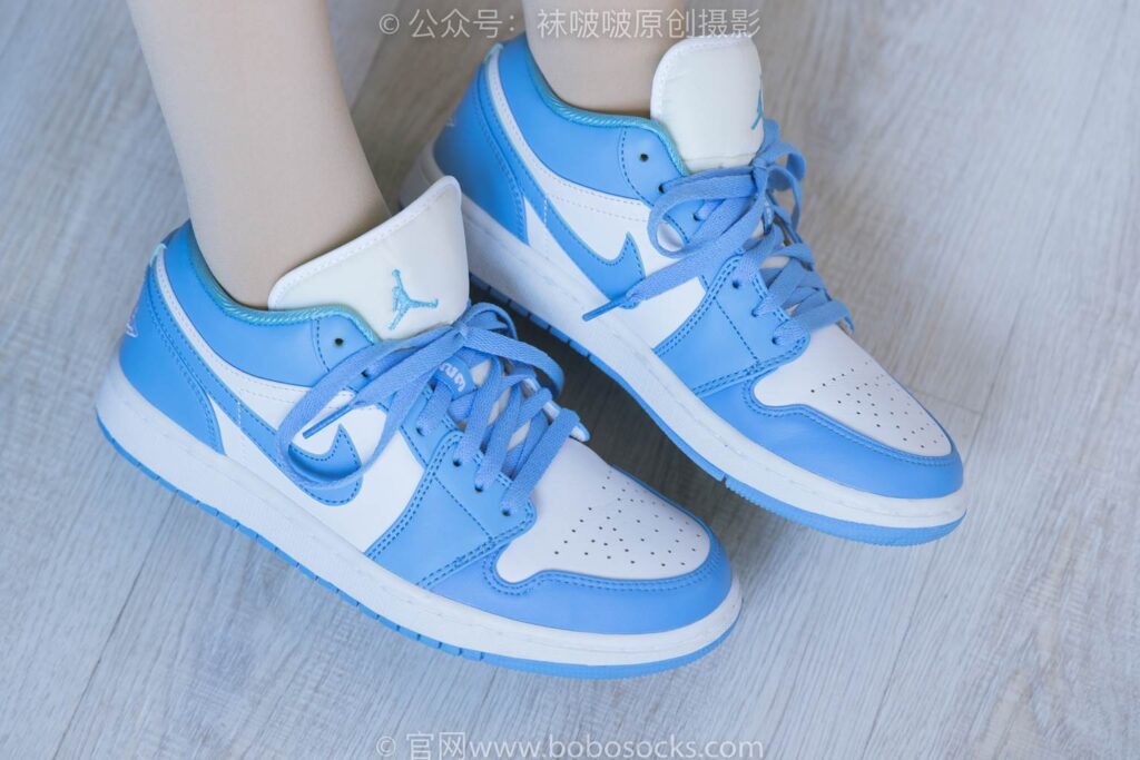 [BoBoSocks襪啵啵]NO.228 小沫-板鞋、厚肉絲、裸足[145P/1V/5.52GB]插圖2