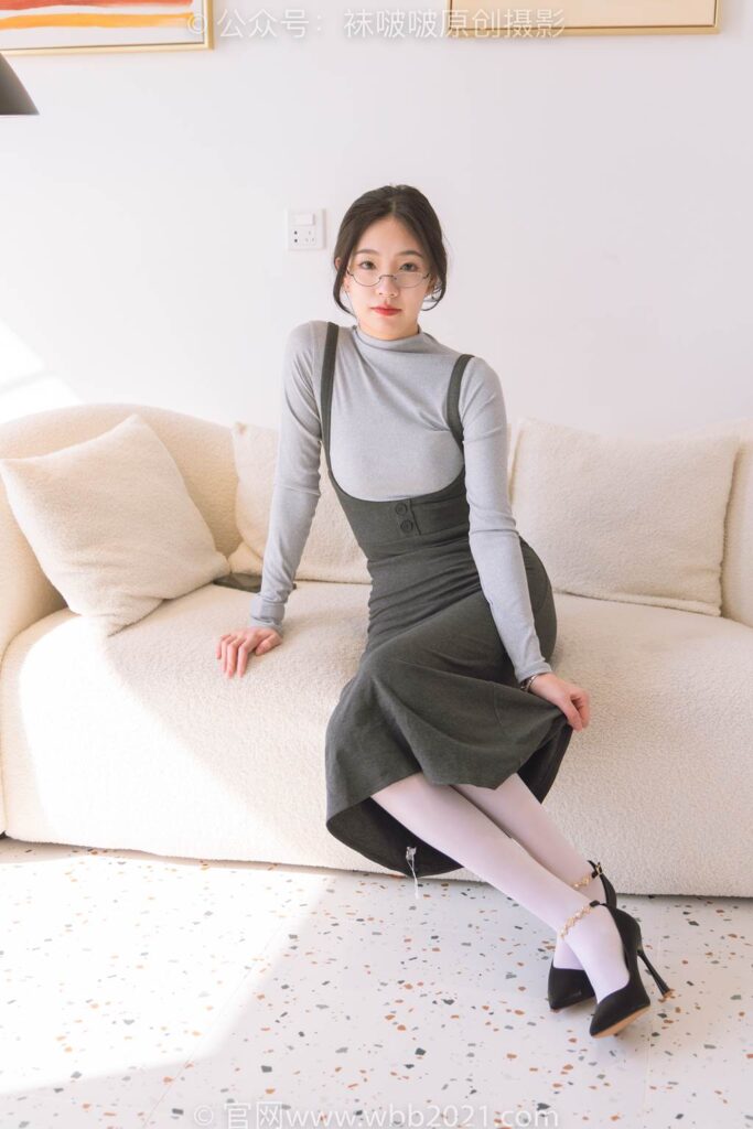 [BoBoSocks襪啵啵]NO.242 小甜豆-高跟鞋、厚白絲[140P/1V/5.69GB]插圖2