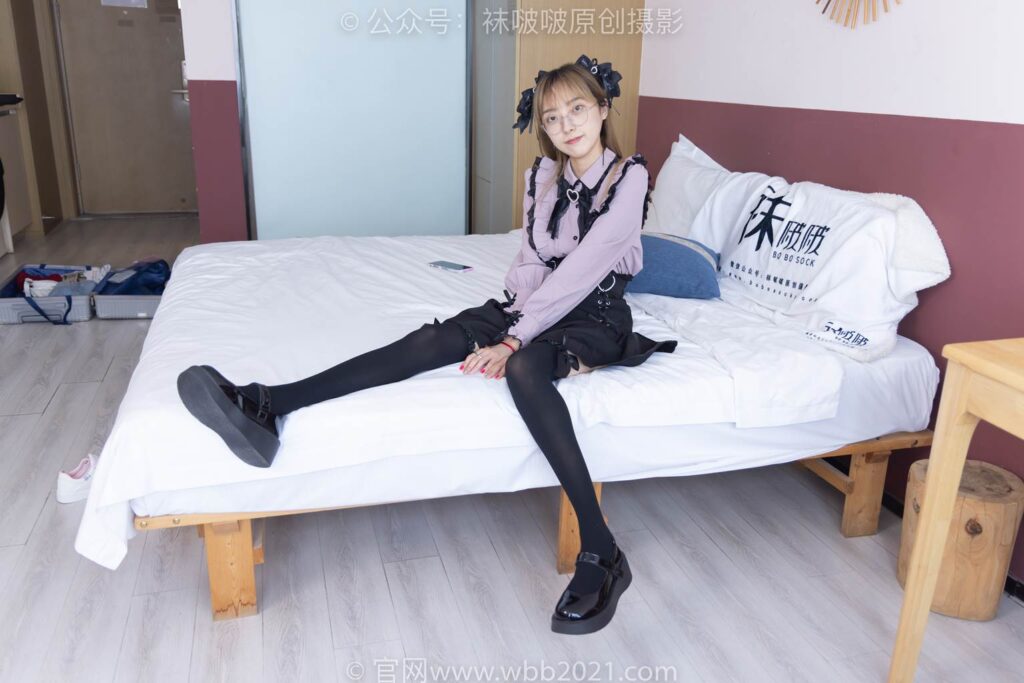 [BoBoSocks襪啵啵]NO.247 稚予-皮鞋、黑絲大腿襪、地雷系女友[160P/1V/5.97GB]插圖2