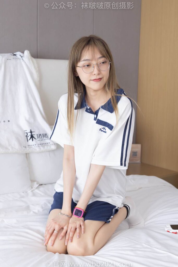 [BoBoSocks襪啵啵]NO.250 稚予-板鞋、皮鞋、白棉襪、灰棉襪[145P/1V/6.12GB]插圖3