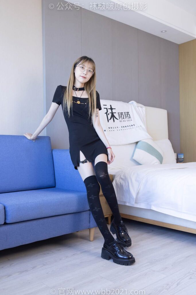 [BoBoSocks襪啵啵]NO.270 稚予-高跟鞋、皮鞋、厚黑絲、黑色大腿棉襪[150P/1V/5.54GB]插圖1