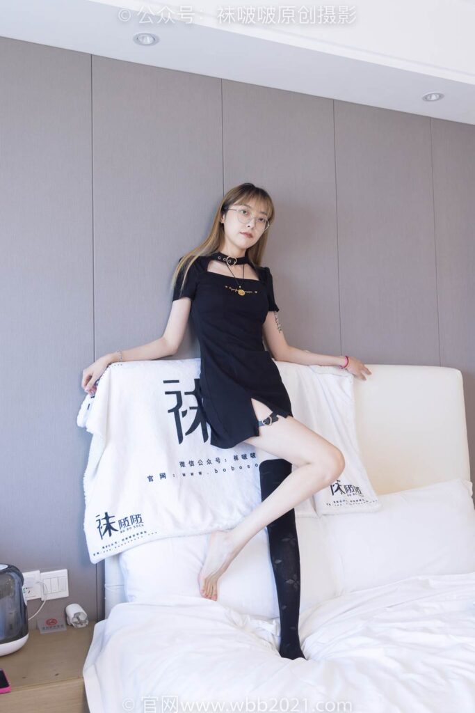 [BoBoSocks襪啵啵]NO.270 稚予-高跟鞋、皮鞋、厚黑絲、黑色大腿棉襪[150P/1V/5.54GB]插圖3