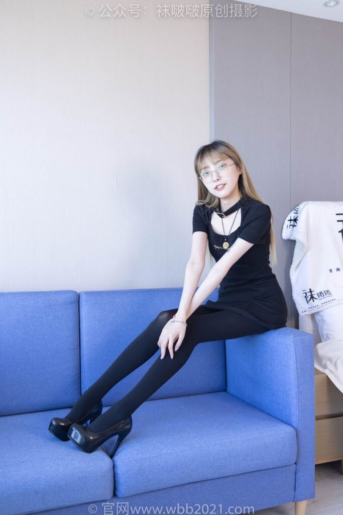 [BoBoSocks襪啵啵]NO.270 稚予-高跟鞋、皮鞋、厚黑絲、黑色大腿棉襪[150P/1V/5.54GB]插圖