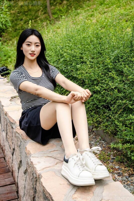 足愉心 NO.040 雅楠（搭配：體操服、白色短裙、白色棉襪、運(yùn)動(dòng)鞋）[115P/2V/14.6GB]-無(wú)料攝影圈