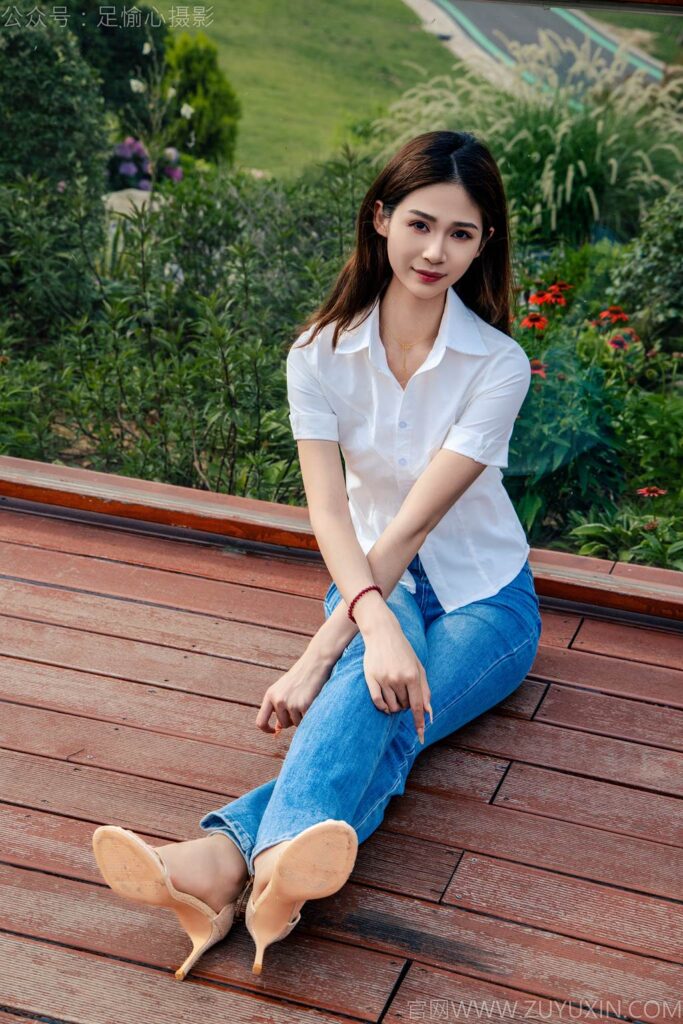 足愉心 NO.048 沐晴（搭配：白襯衣、牛仔長褲、肉色絲襪、淺色高跟鞋）[105P/2V/10.6GB]插圖3