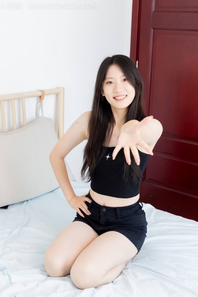 物戀傳媒 NO.2433 奶糖-帆布鞋、白棉襪、肉絲[150P/1V/3.50GB]插圖2