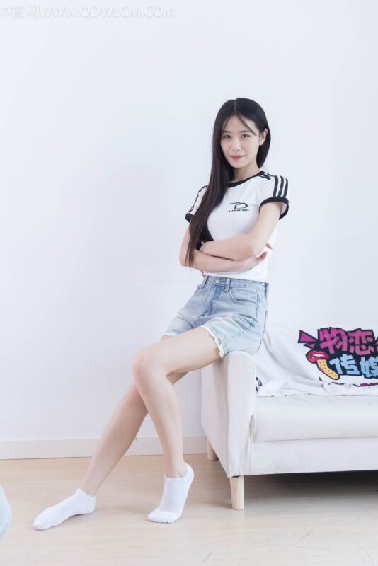 物戀傳媒 NO.2439 菜菜-拖鞋、白棉襪[166P/1V/5.32GB]-無料攝影圈