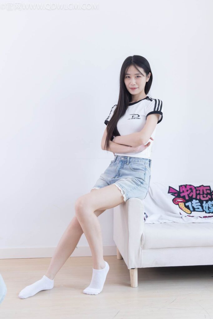 物戀傳媒 NO.2439 菜菜-拖鞋、白棉襪[166P/1V/5.32GB]插圖