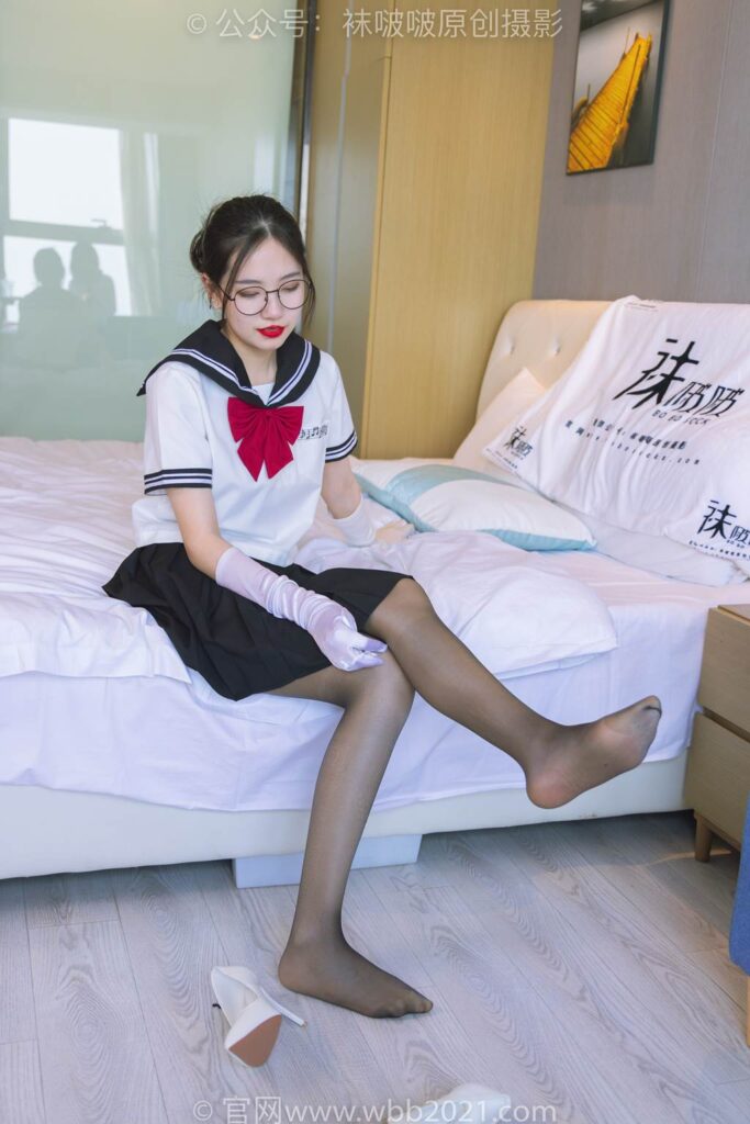 [BoBoSocks襪啵啵]NO.293 小甜豆-兩雙高跟鞋、兩雙絲襪疊穿、jk制服[145P/1V/5.95GB]插圖1