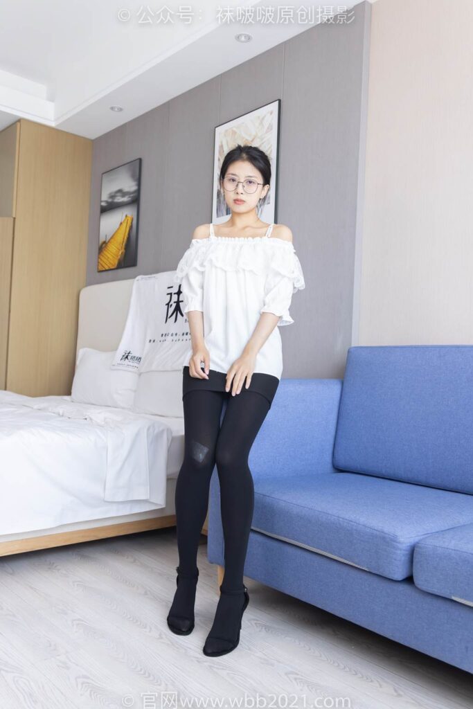 [BoBoSocks襪啵啵]NO.295 奶油-高跟鞋、平底鞋、厚黑絲、薄黑絲[140P/1V/5.62GB]插圖1