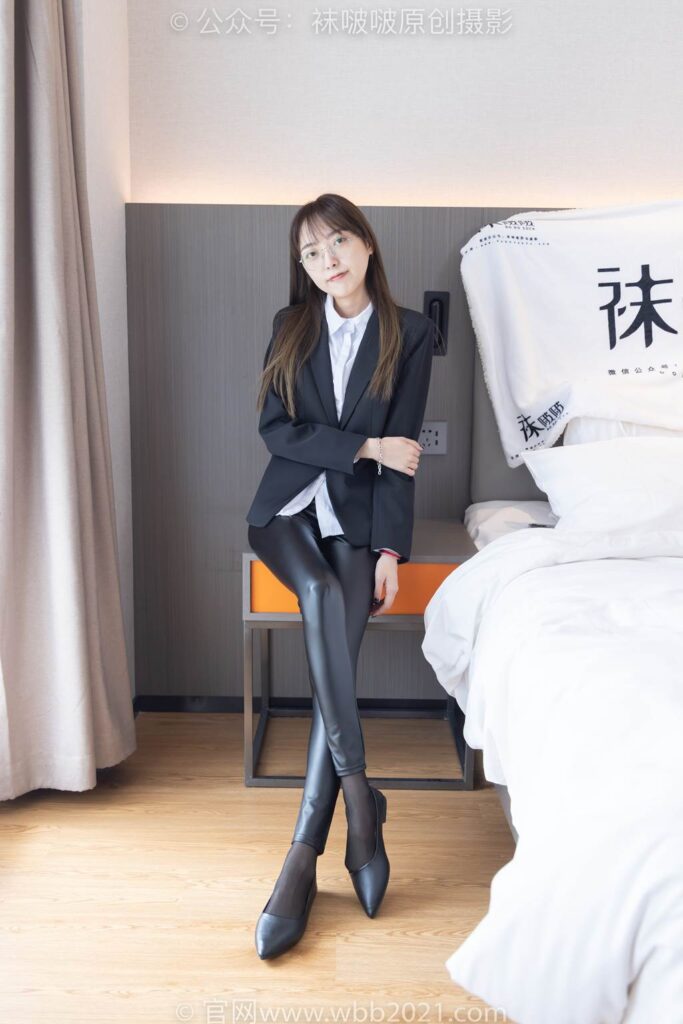 [BoBoSocks襪啵啵]NO.297 稚予-平底鞋、黑絲、皮褲褲里絲[140P/1V/5.43GB]插圖1