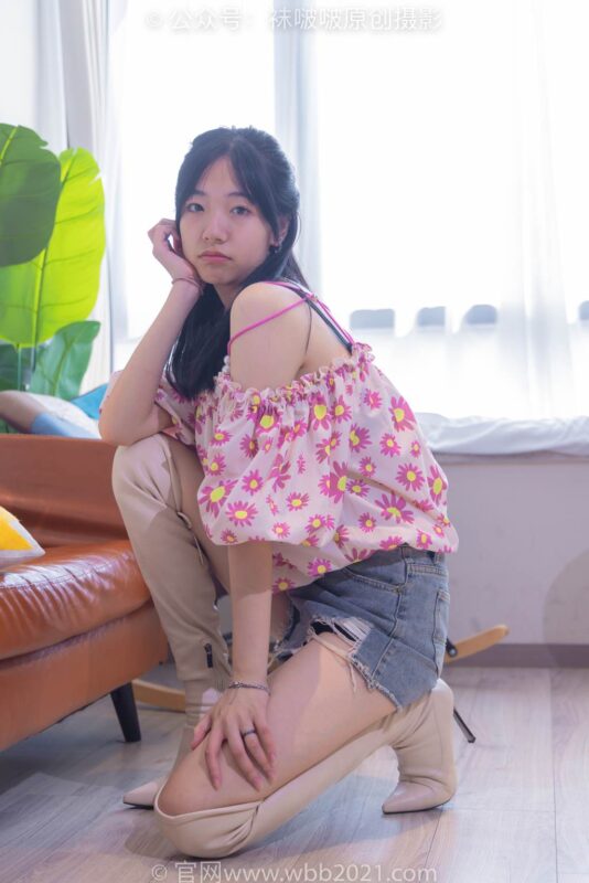 [BoBoSocks襪啵啵]NO.308 小甜豆-長靴、白棉襪、裸足[170P/1V/5.49GB]-無料攝影圈