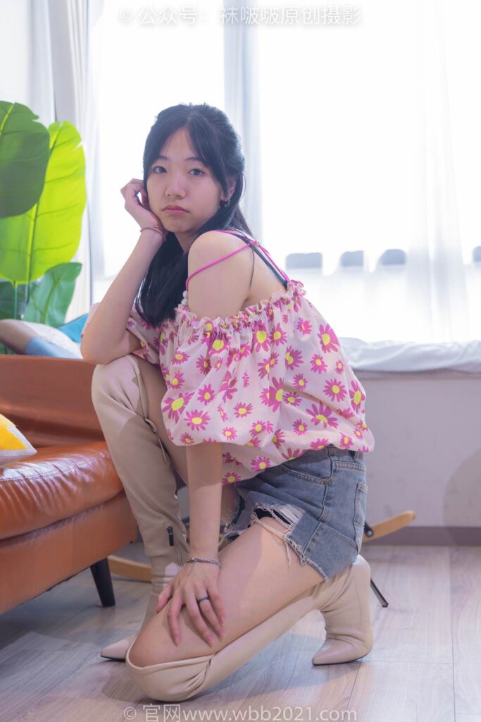 [BoBoSocks襪啵啵]NO.308 小甜豆-長靴、白棉襪、裸足[170P/1V/5.49GB]插圖