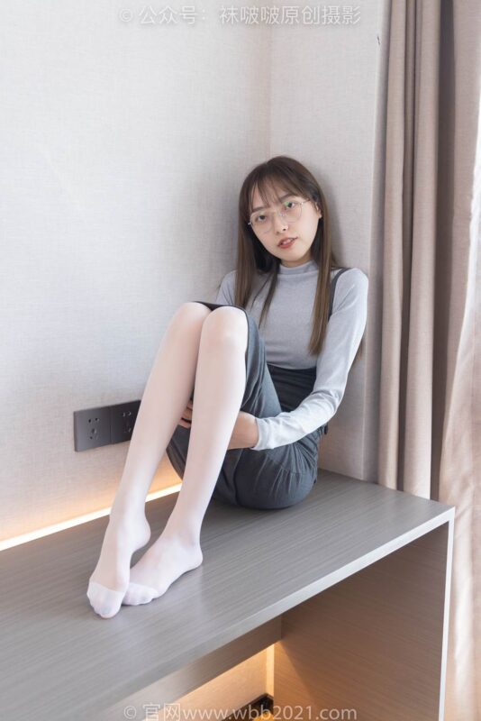 [BoBoSocks襪啵啵]NO.309 稚予-兩雙高跟鞋、灰絲、白絲、裸足、踩奶油蛋糕劇情[180P/2V/7.10GB]-無料攝影圈