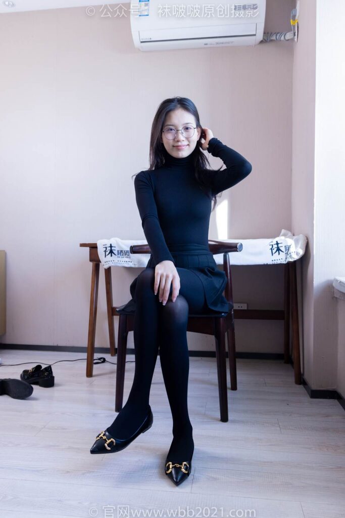 [BoBoSocks襪啵啵]NO.313 芝士-皮鞋、平底鞋、厚黑絲、厚黑絲大腿襪[150P/1V/6.30GB]插圖1