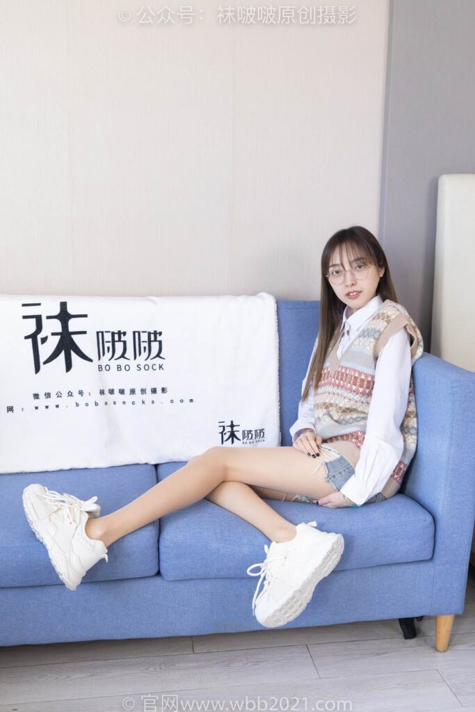 [BoBoSocks襪啵啵]NO.316 稚予-運(yùn)動(dòng)鞋、馬丁靴、肉絲[160P/1V/6.36GB]插圖2