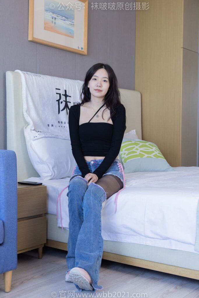 [BoBoSocks襪啵啵]NO.317 小甜豆-運動鞋、可拆卸牛仔褲、粉色棉襪、黑絲、褲里絲[140P/1V/6.37GB]插圖1