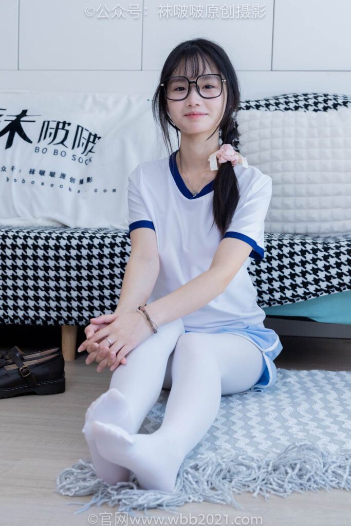 [BoBoSocks襪啵啵]NO.325 甜甜圈-皮鞋、厚白絲[145P/1V/6.81GB]插圖3