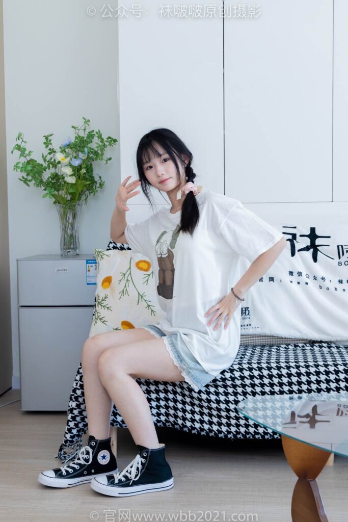 [BoBoSocks襪啵啵]NO.331 甜甜圈-板鞋、白棉襪、裸足[144P/1V/5.74GB]插圖1