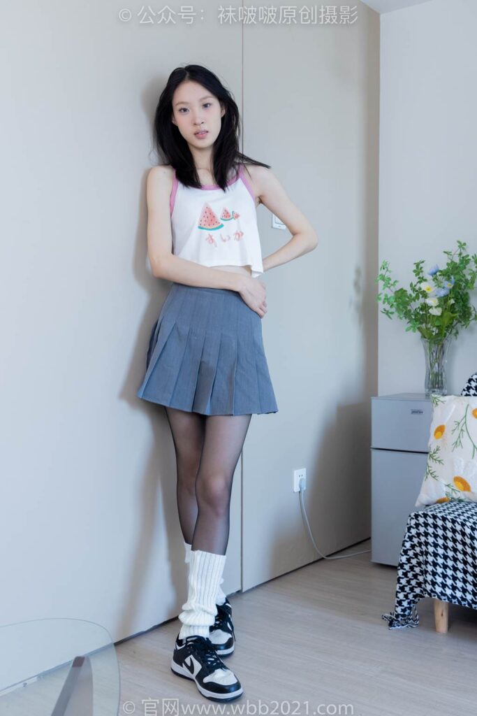 [BoBoSocks襪啵啵]NO.333 雪糕-板鞋、白棉襪、黑絲、堆堆襪套[140P/1V/5.93GB]插圖1