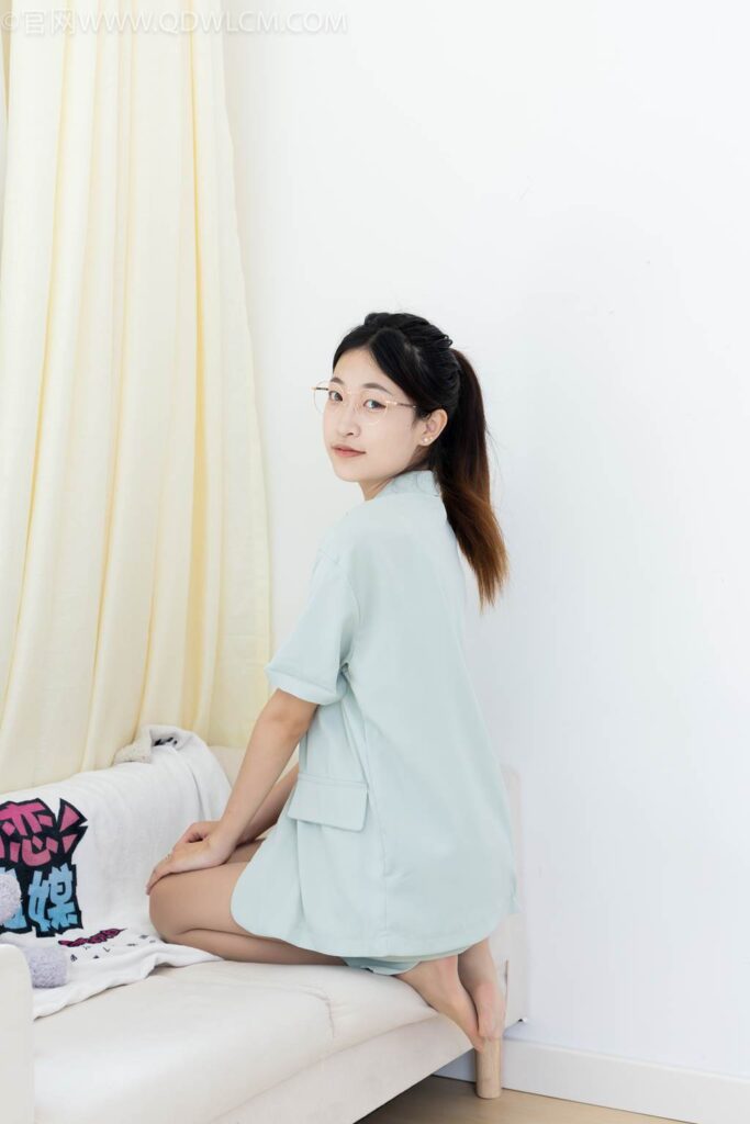 物戀傳媒 NO.2444 小夏-三雙高跟鞋、薄肉絲、裸足[173P/1V/7.22GB]插圖3