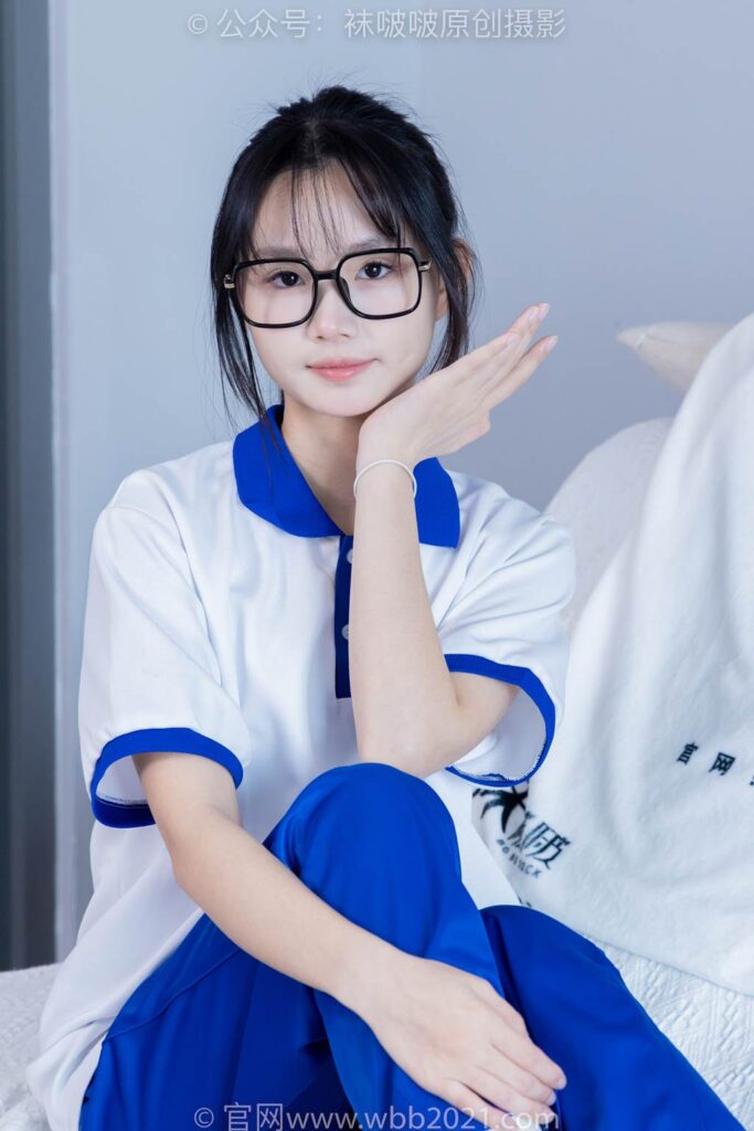 [BoBoSocks襪啵啵]NO.351 甜甜圈-板鞋、白棉襪、肉絲、校服褲里絲[150P/1V/6.88GB]插圖2