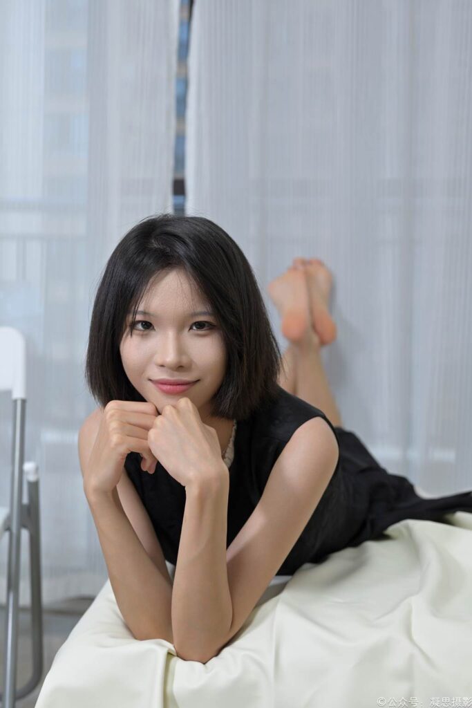 凝思攝影 NO.003 小睿-連衣裙、小腿襪、小皮鞋[137P/1V/4.66GB]插圖