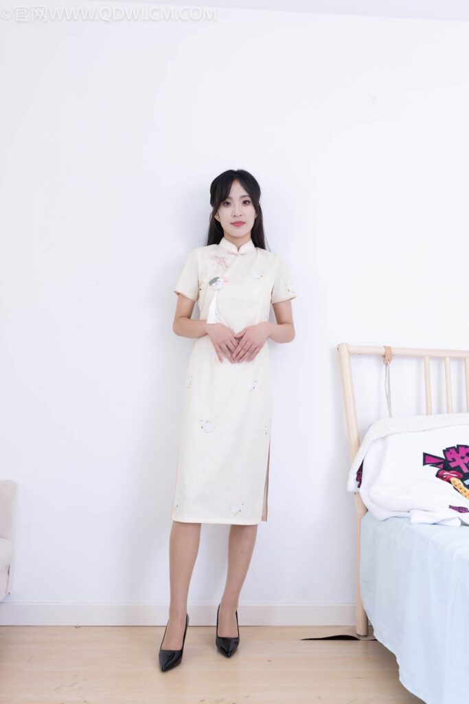 物戀傳媒 NO.2448 辣辣-旗袍、高跟鞋、薄肉絲[155P/1V/3.69GB]插圖1