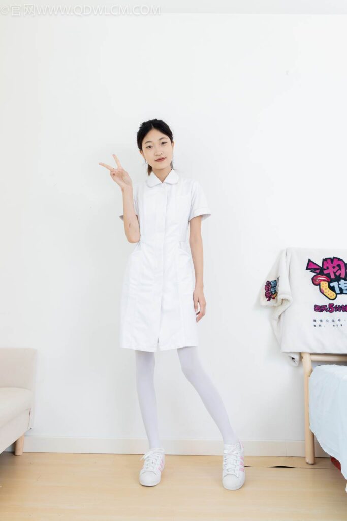 物戀傳媒 NO.2450 小夏-板鞋、厚白絲[165P/1V/3.84GB]插圖2