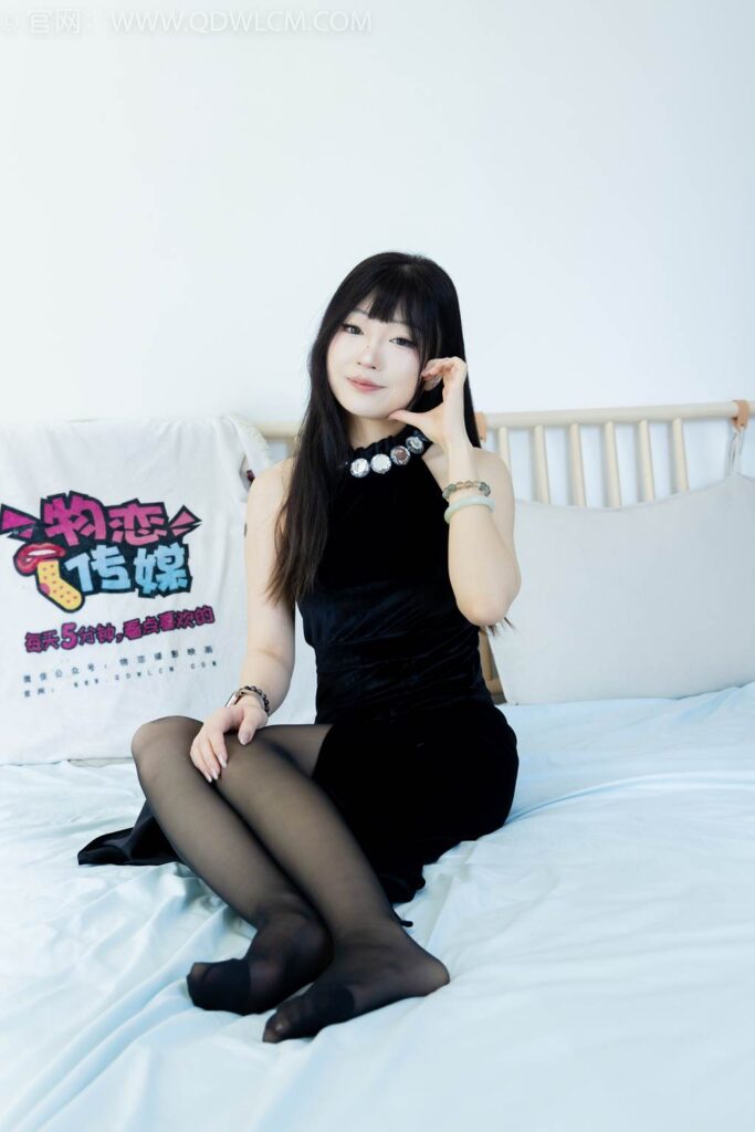 物戀傳媒 NO.2453 嘟嘟-三雙平底涼鞋、薄黑絲、裸足[267P/1V/5.07GB]插圖1