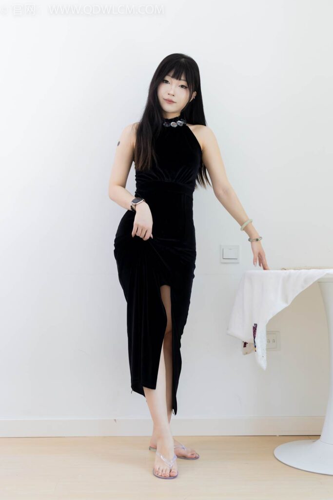 物戀傳媒 NO.2453 嘟嘟-三雙平底涼鞋、薄黑絲、裸足[267P/1V/5.07GB]插圖3