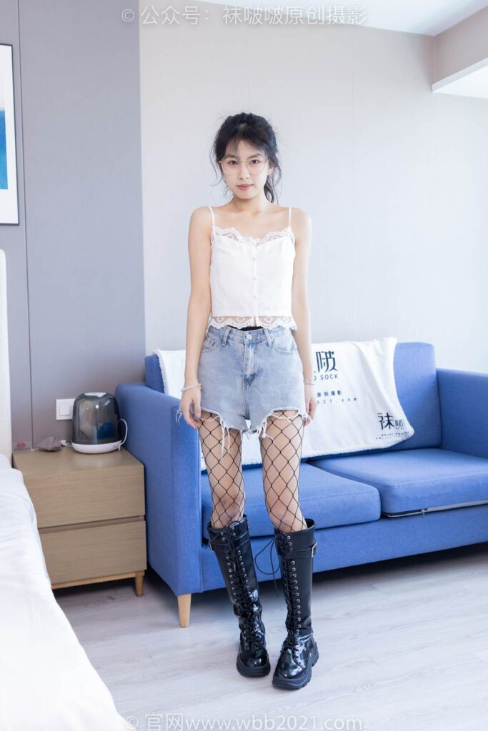 [BoBoSocks襪啵啵]NO.383 奶油-長靴、高跟長靴、黑絲、網(wǎng)襪、裸足[150P/1V/6.52GB]插圖