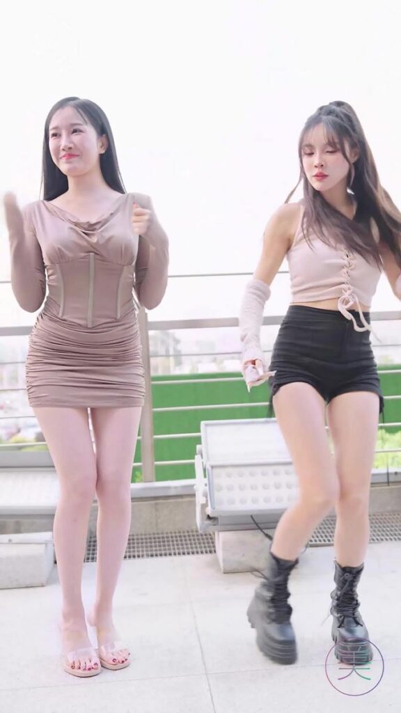 NO.0717 2023 廣州車展 Racing Model 車模抖音網(wǎng)紅隨拍39[1V/219MB]插圖3