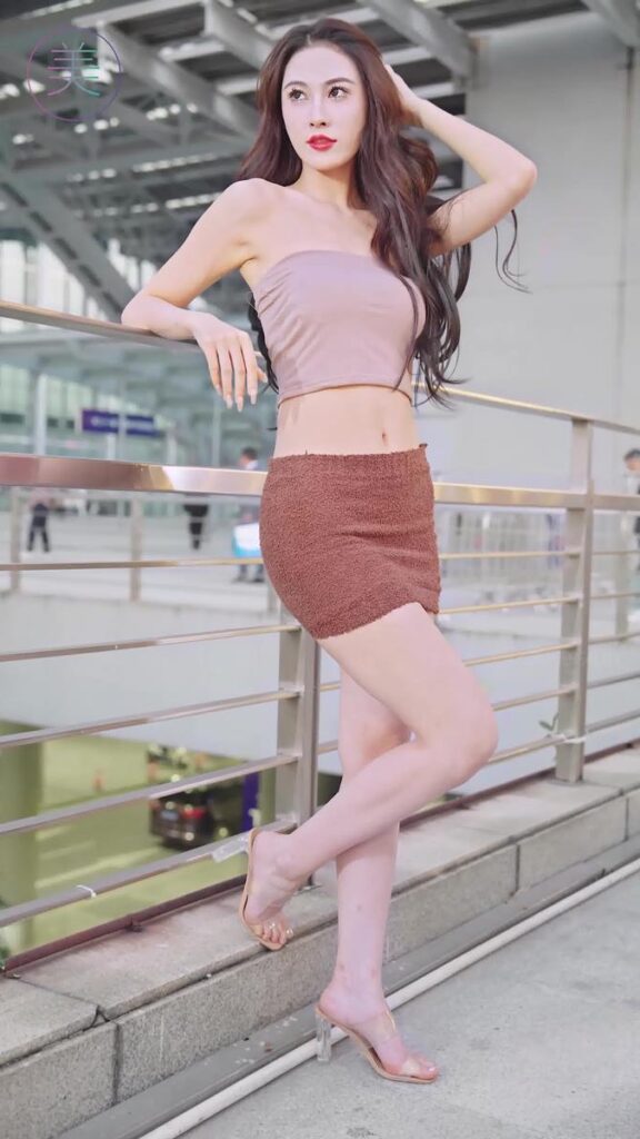 NO.0733 2023 廣州車展 Racing Model 車模抖音網(wǎng)紅隨拍49[1V/129MB]插圖