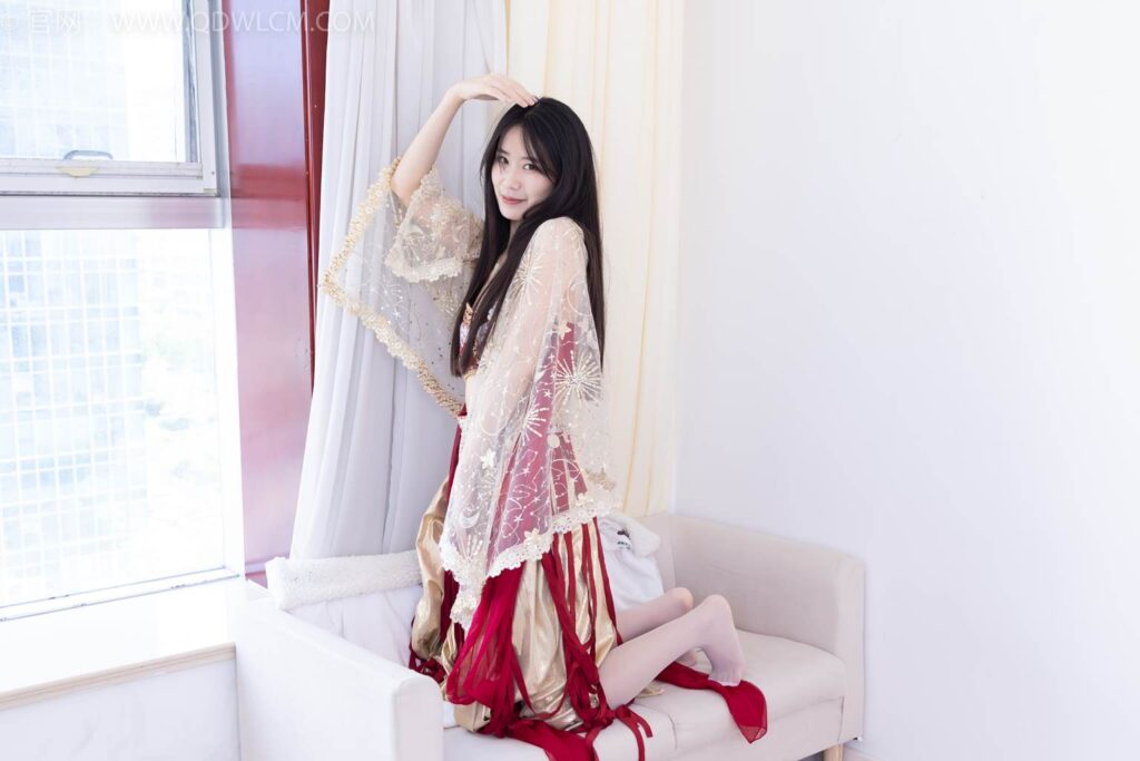 物戀傳媒 NO.2472 菜菜-高跟鞋、薄白絲、裸足[265P/1V/5.23GB]插圖3