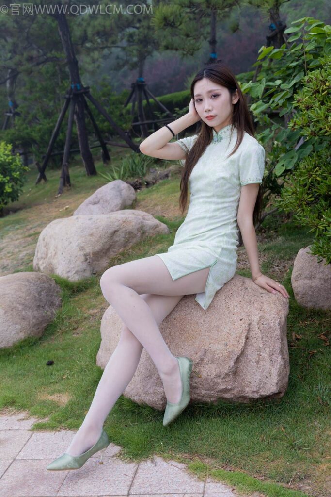 物戀傳媒 NO.2477 泡泡-旗袍、高跟鞋、薄白絲[150P/1V/4.00GB]插圖3