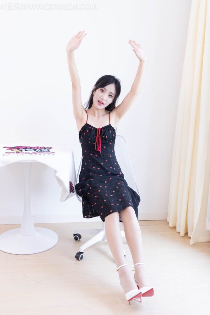 物戀傳媒 NO.2481 辣辣-高跟鞋、薄肉絲[150P/1V/3.72GB]插圖