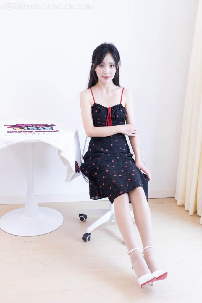 物戀傳媒 NO.2481 辣辣-高跟鞋、薄肉絲[150P/1V/3.72GB]插圖3