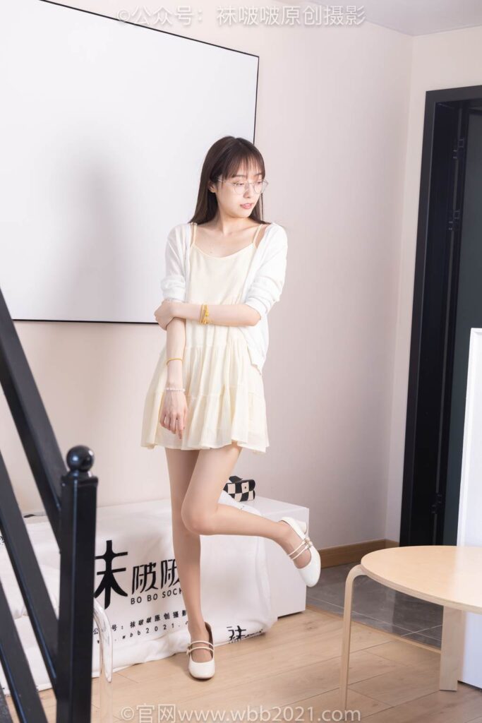 [BoBoSocks襪啵啵]NO.391 稚予-兩雙高跟鞋、肉絲、油亮白絲、裸足[145P/1V/6.56GB]插圖1