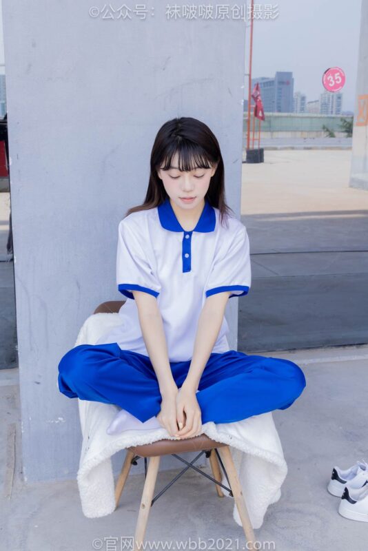 [BoBoSocks襪啵啵]NO.393 糯米-板鞋、白棉襪、裸足、校服[150P/1V/7.01GB]-無料攝影圈