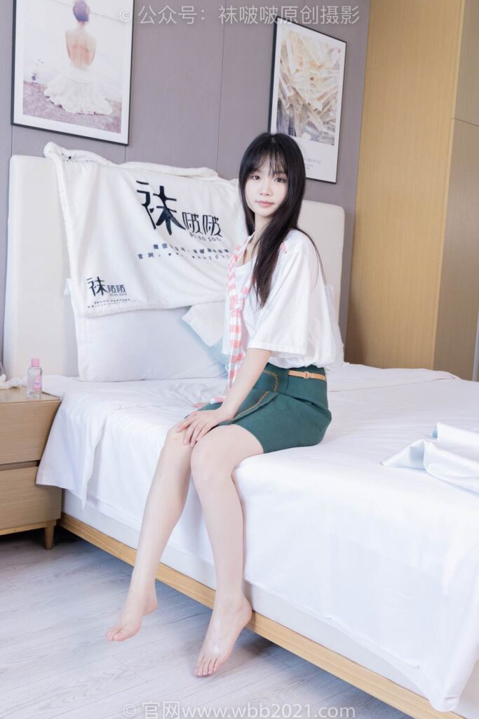 [BoBoSocks襪啵啵]NO.394 甜甜圈-運動鞋、白船襪、裸足[140P/1V/6.78GB]插圖