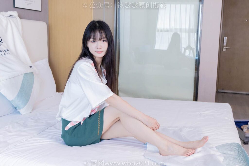 [BoBoSocks襪啵啵]NO.394 甜甜圈-運動鞋、白船襪、裸足[140P/1V/6.78GB]插圖3