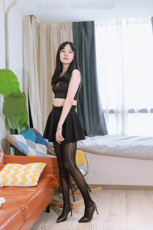 [BoBoSocks襪啵啵]NO.396 小甜豆-兩雙高跟鞋、油亮黑絲、油亮藍(lán)絲[140P/2V/7.38GB]-無料攝影圈