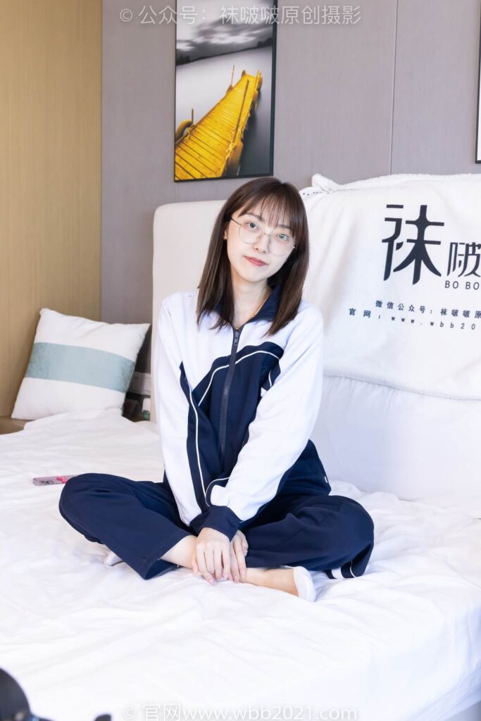 [BoBoSocks襪啵啵]NO.398 稚予-板鞋、白船襪、裸足[150P/1V/6.42GB]插圖3