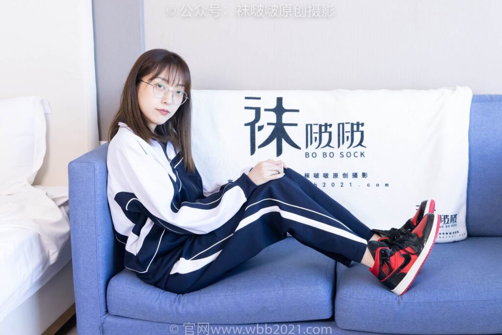 [BoBoSocks襪啵啵]NO.398 稚予-板鞋、白船襪、裸足[150P/1V/6.42GB]插圖2