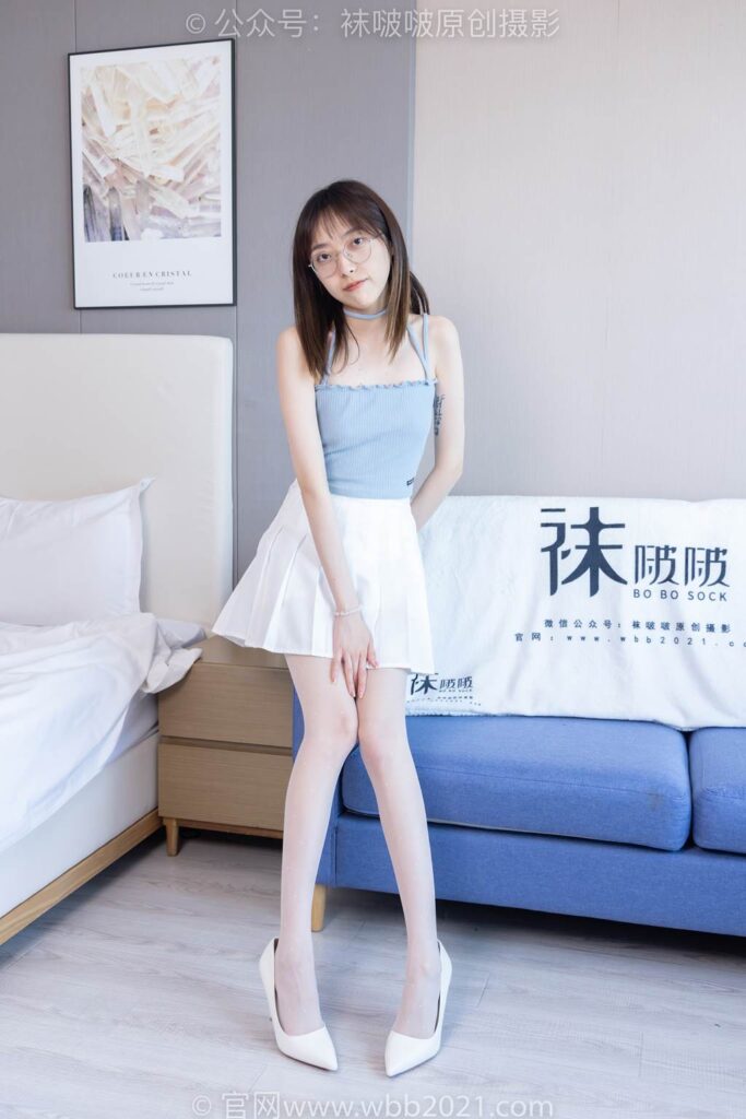 [BoBoSocks襪啵啵]NO.403 稚予-高跟鞋、板鞋、波點(diǎn)黑絲、波點(diǎn)白絲[145P/1V/5.65GB]插圖1