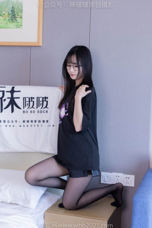 [BoBoSocks襪啵啵]NO.406 甜甜圈-馬丁靴、黑絲[150P/1V/6.25GB]-無料攝影圈