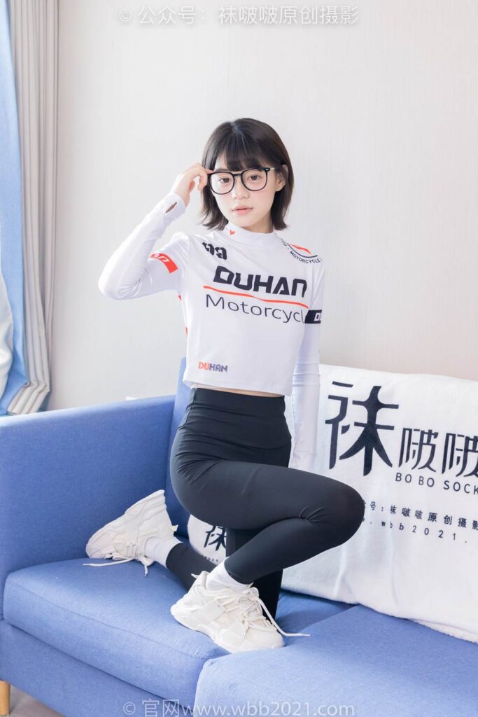 [BoBoSocks襪啵啵]NO.410 糯米-運(yùn)動(dòng)鞋、白棉襪、肉絲、瑜伽褲褲里絲[145P/1V/6.68GB]插圖2