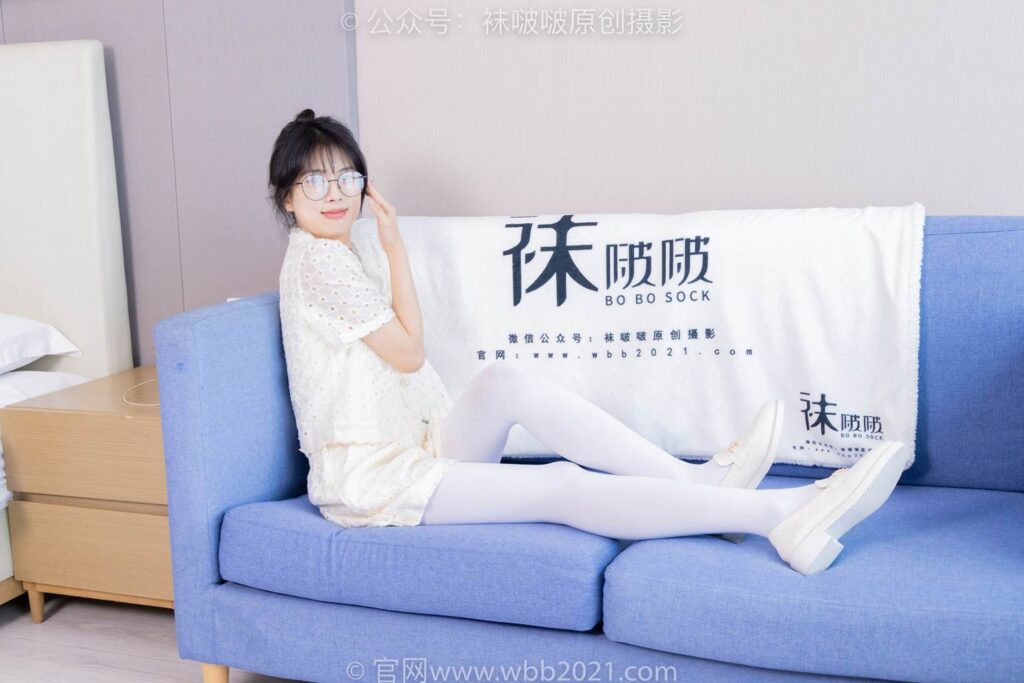 [BoBoSocks襪啵啵]NO.421 奶油-皮鞋、厚白絲、瑜伽動(dòng)作時(shí)老頭樂撓腳劇情[140P/1V/6.20GB]插圖2